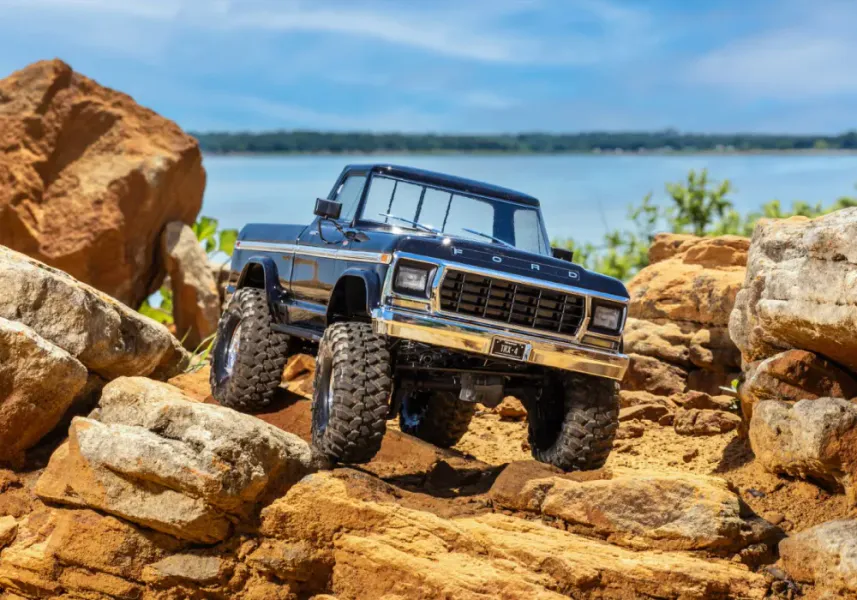 Traxxas 92144-4-BLK TRX-4 Crawler Ford F150 &acute;79 RTR Black